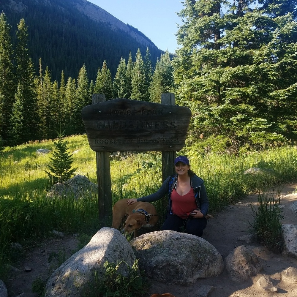 Meet your Posher, Demi